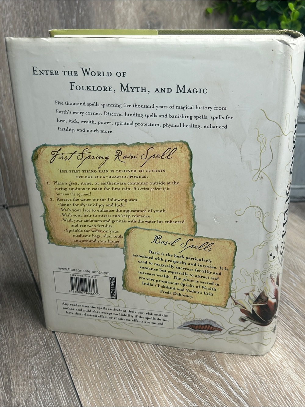 Element Encyclopedia of 5000 Spells Judika Illes Hardcover Book Wicca Magic - Picture 5 of 5
